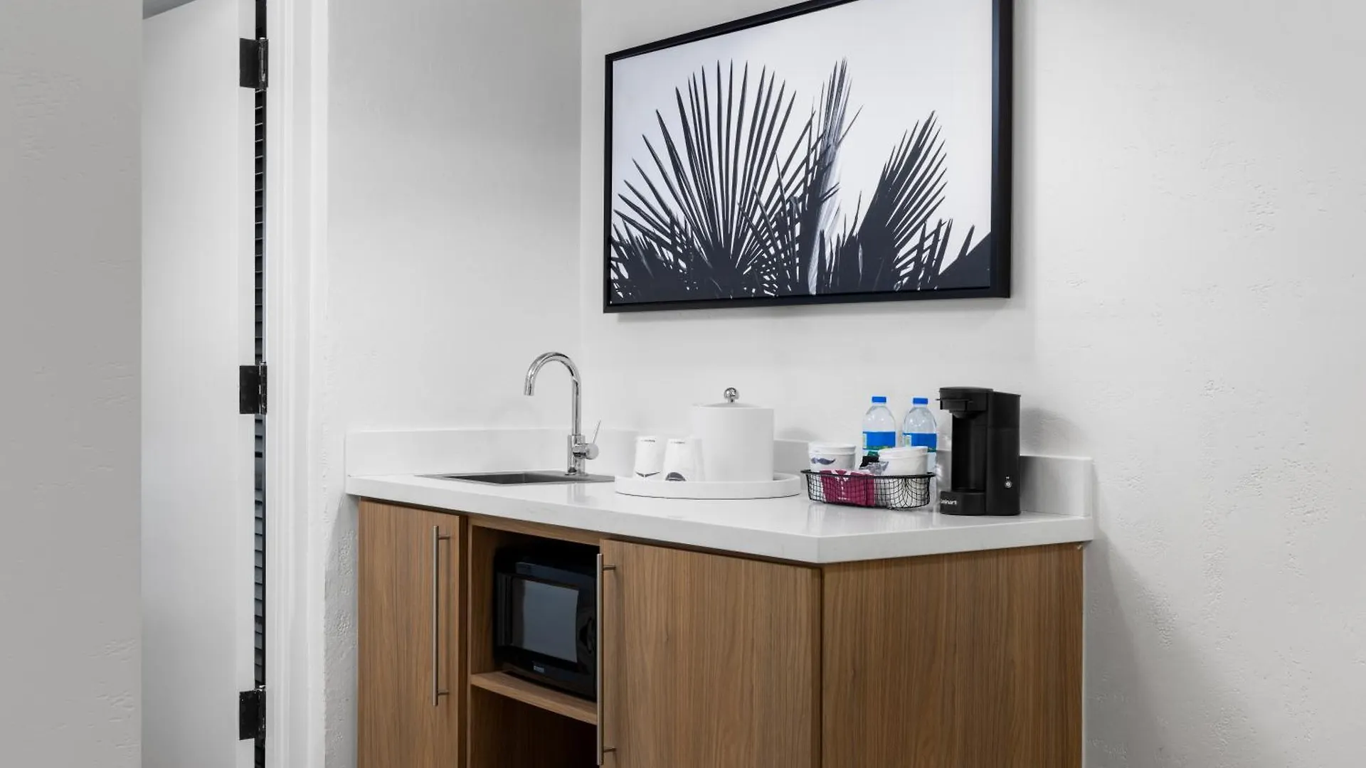 Hampton Inn & Suites San Juan Carolina