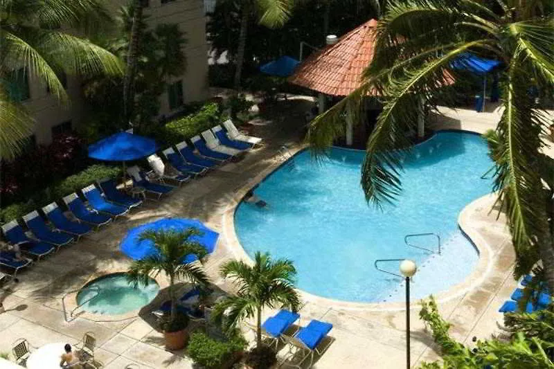 Hampton Inn & Suites San Juan Carolina