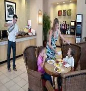 Hampton Inn & Suites San Juan Carolina